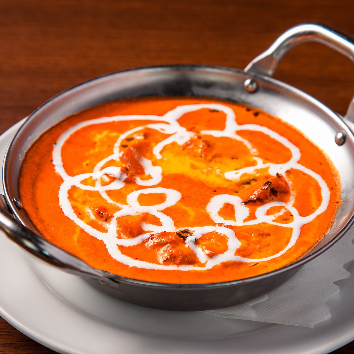 ランチは本場のインドカレーをご提供しています♪