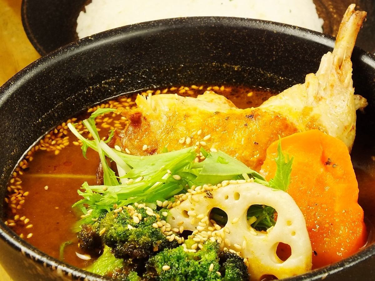 人気No.1！骨チキチキンカリー！