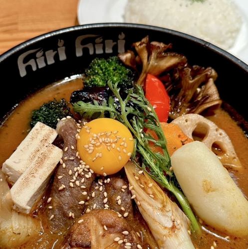 ■8月のマンスリーカレー　『ふらの和牛すき焼きカレー』