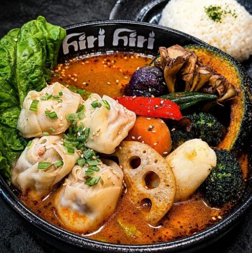 ■六月当月咖喱菜品：《饱满虾饺咖喱》
