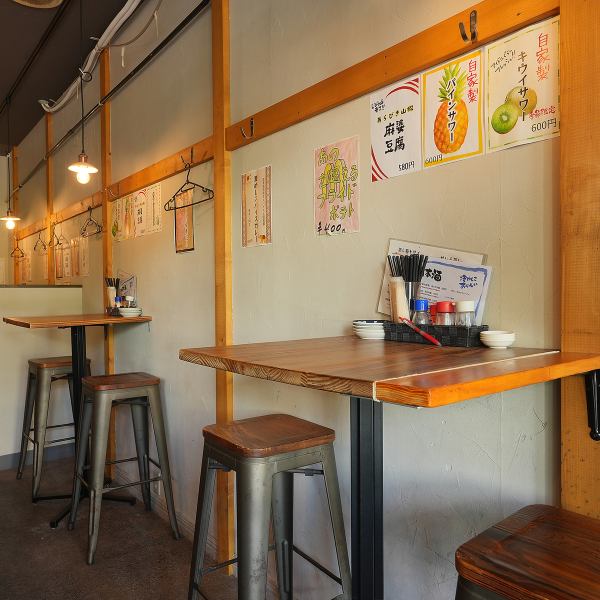 ≪アクセス≫相模大野駅から徒歩約1分の好立地。駅からのアクセスが非常に良く、仕事帰りや買い物ついでに気軽に立ち寄れるのが魅力です。駅近でありながら、どこか隠れ家のような雰囲気も漂い、常連客はもちろん、初めての方にも入りやすい店舗です。