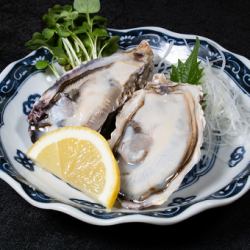 1 raw oyster