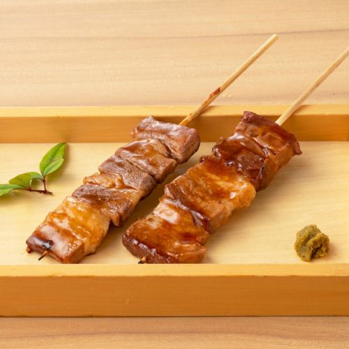 【肉料理】豚バラ串焼き 二本