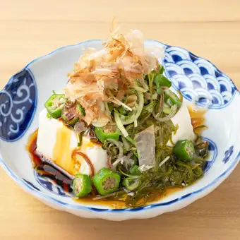 夏に人気の特製冷奴