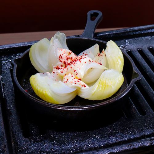玉ねぎステーキ(一味マヨ)
