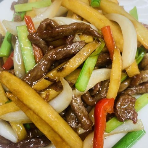 ジャガイモ牛肉炒め