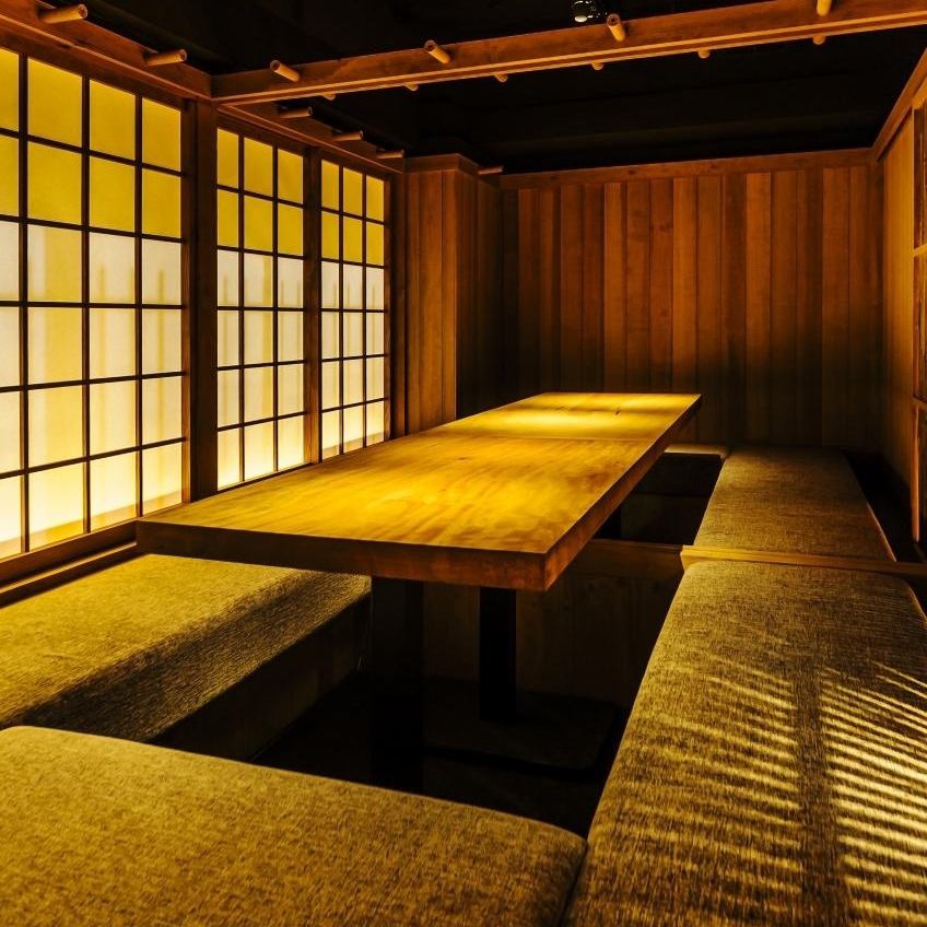 Loose digging seats ★ Private rooms can be freely adjusted according to the number of people ♪