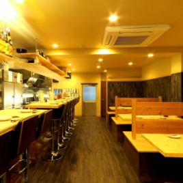 The neatly arranged counter seats are special seats where you can enjoy the handicrafts of craftsmen up close.You can feel free to use it even by yourself.[Okayama / Private room / Complete private room / Izakaya / Bar / Women's association / Birthday / Company banquet / All-you-can-drink / Fish / Meat]