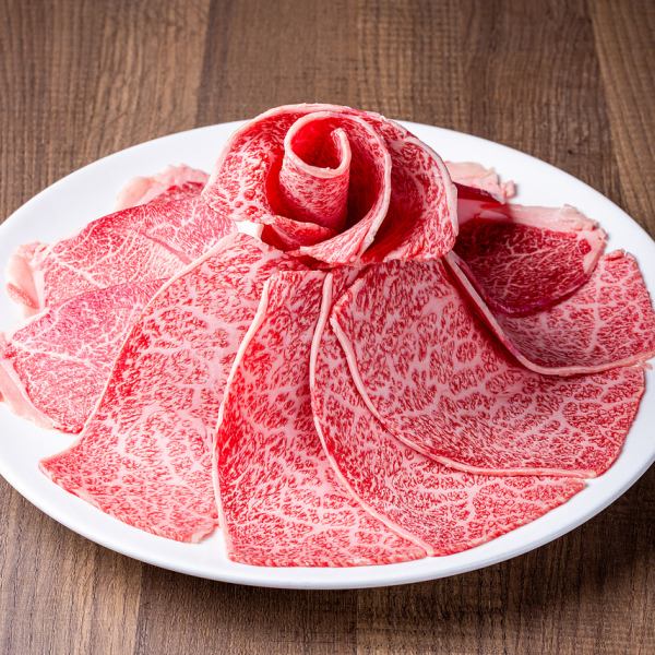 欲張りさん必見。上質なお肉と野菜をしゃぶしゃぶ×焼肉で贅沢に