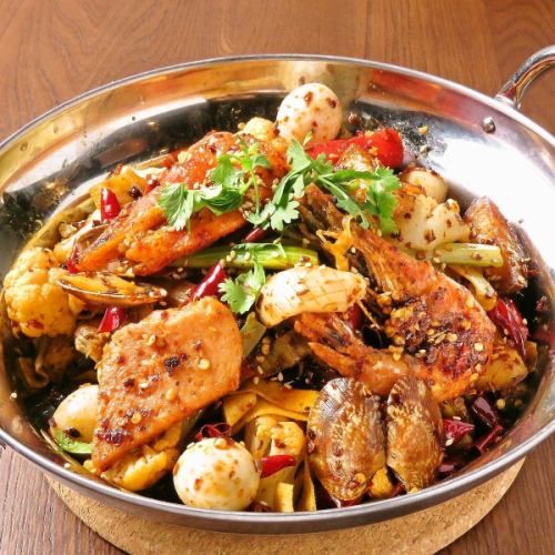 Sichuan-style chicken hot pot