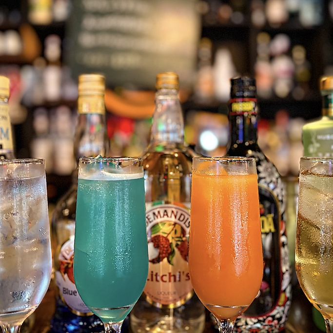 オシャレなカクテルも飲み放題♪