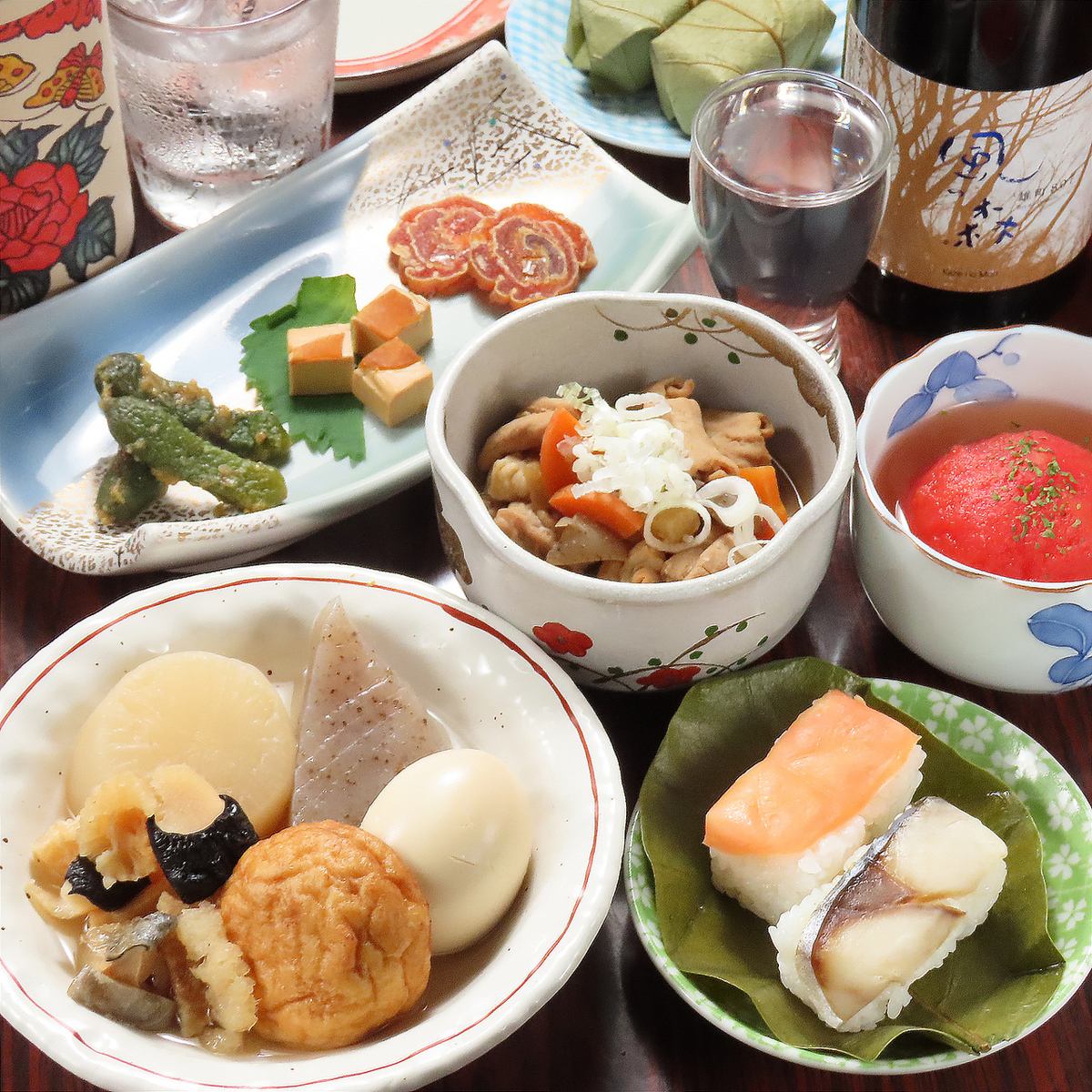 在藏身处享用老板娘的家常饭菜和奈良清酒。