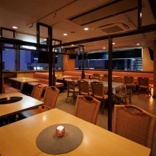 最大60名様までのご宴会,飲み会,同窓会,などなど...ご予約承ります！！店内はゆったりと寛げる個室席あり♪デートや記念日にも人気☆女子会や合コンにも人気です！大人数宴会、記念日、誕生日などにオススメです！記念日ケーキとの併用もOK！人数は2名様からご相談頂けます☆