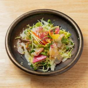 Chinese cabbage and sashimi salad