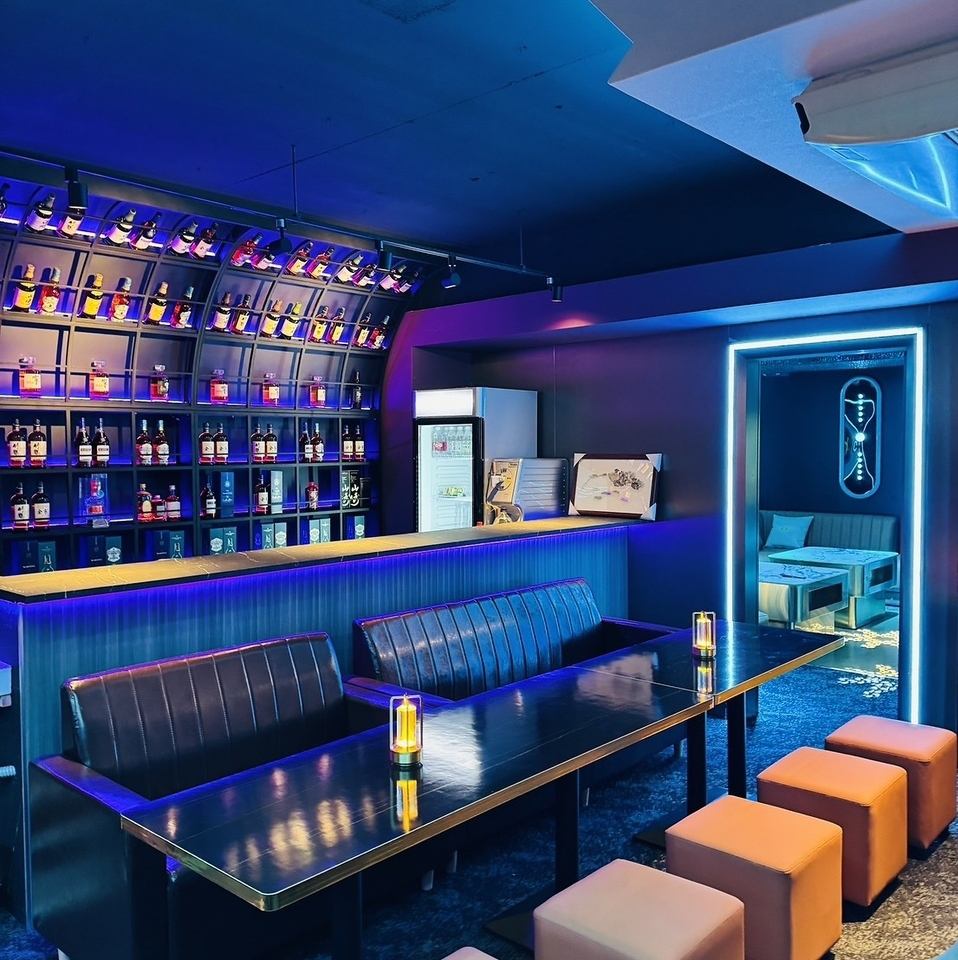 美味しいお酒とともにカラオケやビリヤードもお楽しみ下さい！