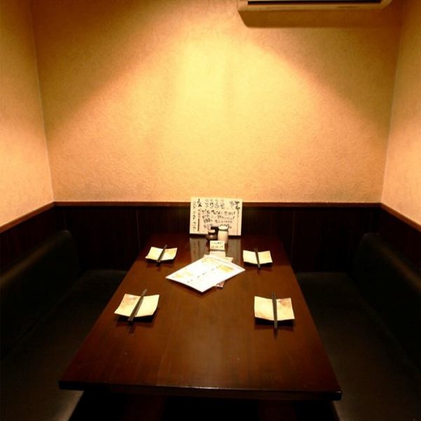半私人房間有一個座位！因為我們有人氣，所以我們建議您預約！