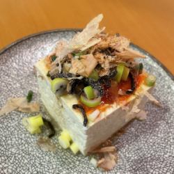 81-31島豆腐のピリ辛冷奴