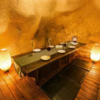 《Shinjuku Private Room Izakaya》 Must-see for customers who value the atmosphere! THE CAVE Shinjuku East Exit Store offers private rooms that are particular about the atmosphere ♪ We meet various needs such as girls-only gatherings, banquets, and entertainment at Shinjuku's private room izakaya. ◎ Please spend a wonderful time in our proud private room ★ Also, the all-you-can-drink course starts from 2480 yen ♪ You can use it according to your budget!