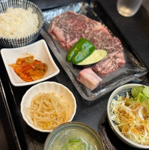 和牛サーロインステーキランチ