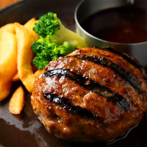 [With fries] Homemade hamburger steak 200g