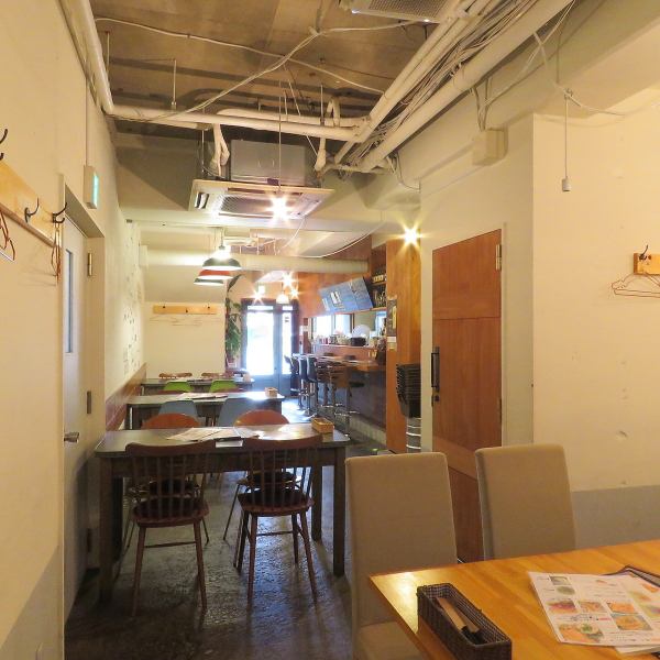 There are six table seats and six counter seats in the store.Both are spacious and spacious.Two people, with friends who meet your mind, with many Waiwai.You can use it in various scenes.Please spend your time relaxing with delicious food and alcohol.