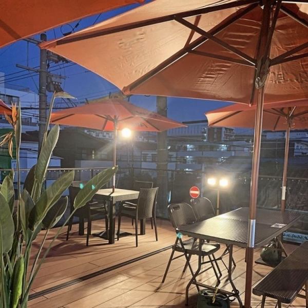 【테라스석】 기분 좋은 바람을 느끼면서, 맛있는 요리를 즐길 수 있는 특등석입니다!넓은 테라스로, 개방감 가득한 한때를 보내 주세요♪애완동물 동반도 대환영의 자리입니다◎