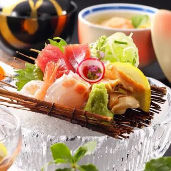 All-you-can-drink for up to 3 hours | "Ushi no Toki Course" with 8 dishes including boiled yellowtail and radish and spring sashimi platter, 5000 yen ⇒ 4000 yen