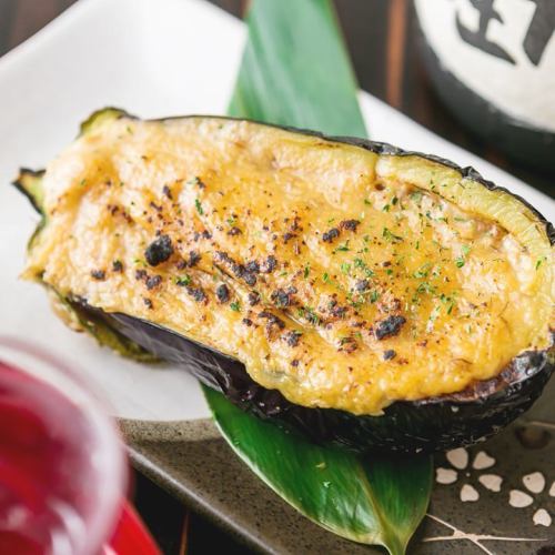 Grilled rice eggplant with hoe