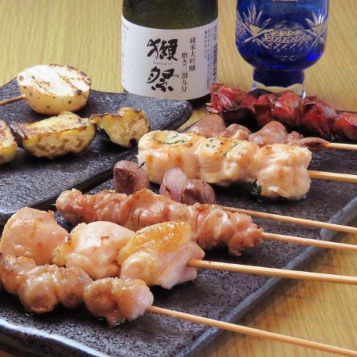 備長炭での絶妙な火入れが引き出す、絶品のひと串