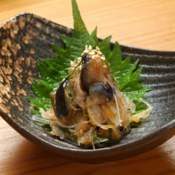 鮫軟骨と茗荷の梅叩き