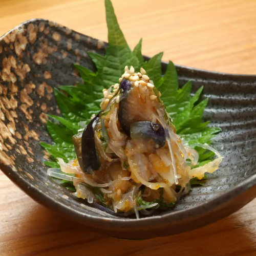 鮫軟骨と茗荷の梅叩き