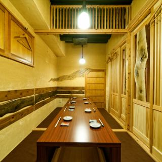 最大12名様まで利用可能な掘りごたつ個室席。少人数でのご宴会にぴったりです。