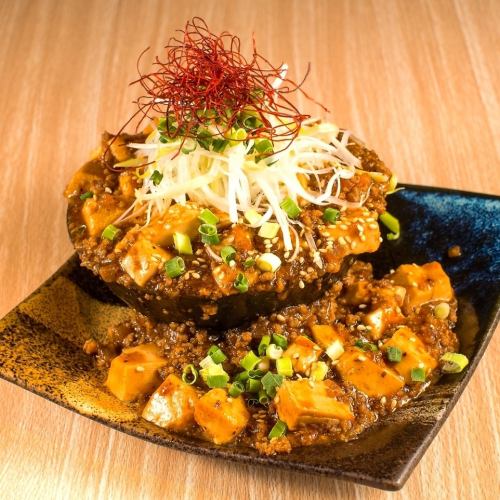 Almost all the menu items are all-you-can-eat and drink, but there are also plenty of single dishes for a great deal! This lively izakaya restaurant is right next to Ohashi Station.