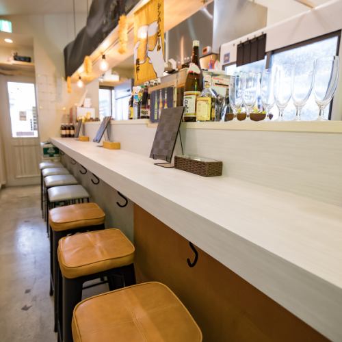 한 분부터 연회 이용까지 대응 가능한 자리를 준비♪