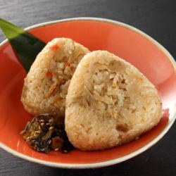 Kashiwa rice balls (2 pieces)