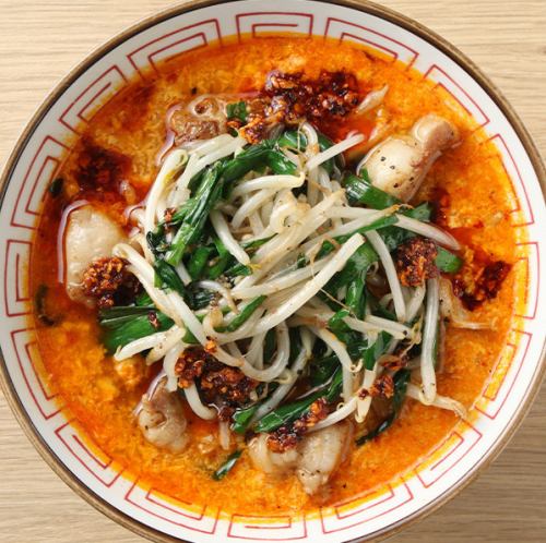 【名物No.6】ユッケジャンホルモンラーメン