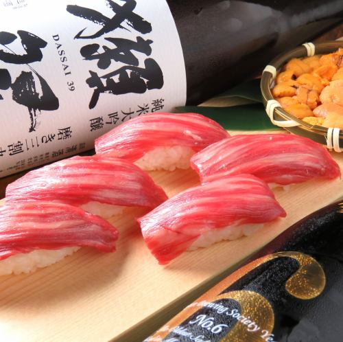 肉寿司なども充実！