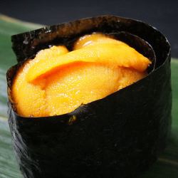 生ウニ