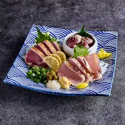 鶏刺し三種盛り合わせ