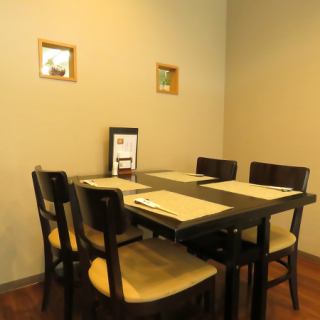 【4名テーブル：4名×3】