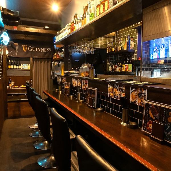 当店はカウンター席を7席ご用意しております◎お一人様でも安心してご利用いただけます！（お一人でいらっしゃる女性のお客様も多いです★）お仕事帰りにもお気軽にご来店ください♪また、カウンターで並んでお食事を楽しめるため、ゆっくり会話を楽しみたい日や、お二人でのご利用にもおすすめです。