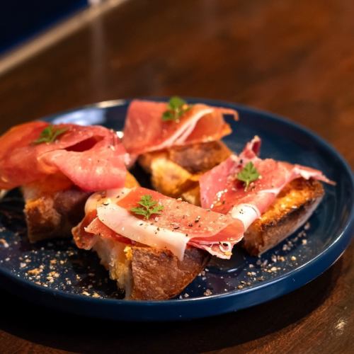 ハモンセラーノのブルスケッタ