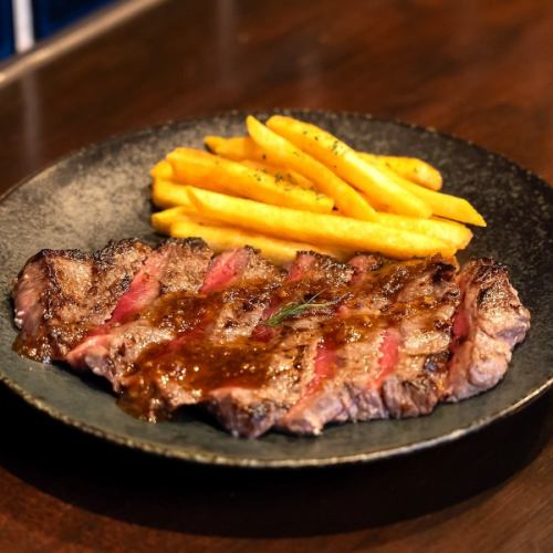 【赤ワインにぴったり】やわらか牛赤身ステーキ