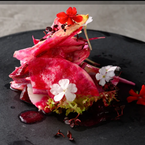 カレイのカルパッチョ　紅白サラダ　トリュフの香り