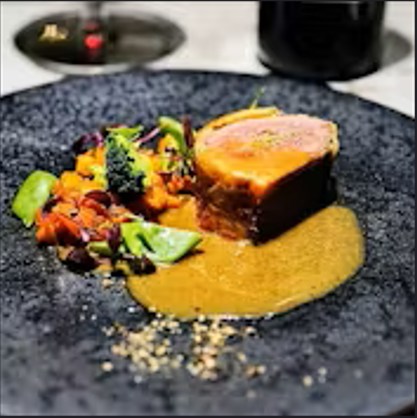 和牛ほほ肉のまるさら酒の煮込み