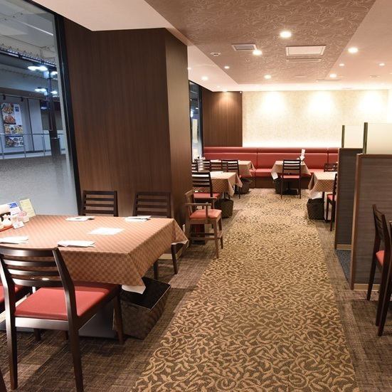 【◆与家人共享中式美食的幸福】欢迎婴儿车和轮椅！本店无台阶，所有年龄段的顾客均可安心用餐！我们提供正宗的中式佳肴，深受老少喜爱。与家人一起享用美食，共度欢乐时光。与家人一起享用一顿温馨的中式大餐吧！