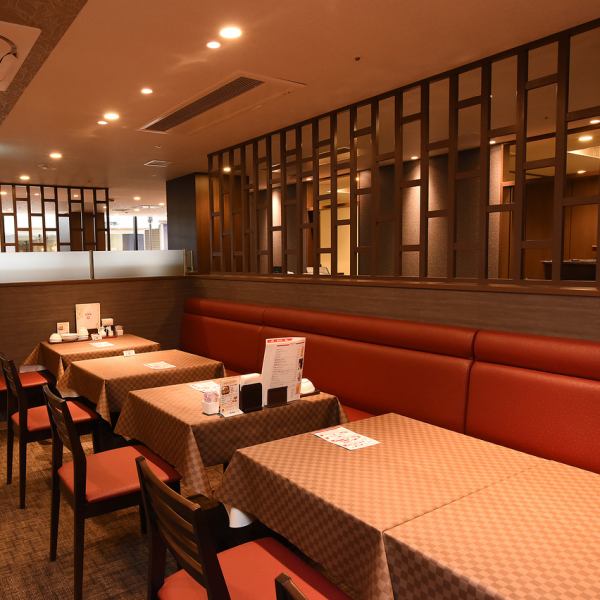 【在轻松的氛围中享用粤菜】本店创立于50年前，在轻松的氛围中提供正宗的中国菜。桌子很宽敞，可以放松休息。请随意将其用作午餐或晚餐。