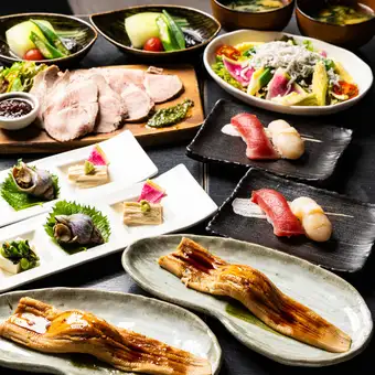 含3小時無限暢飲！夏日盛宴套餐，含整條水煮鰻魚壽司，共8道菜，7000日圓（含稅）