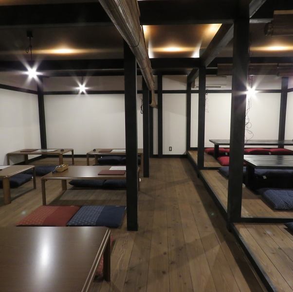 グループでの宴会や女子会にピッタリな4名様以上の掘りごたつのお席もございます。貸切も24名～54名様OK◎小宴会のお部屋は、おこもり感もちょうど良く、少人数様での飲み会に最適です◎周りを気にせずゆったりとお食事をお楽しみください！3000円(税込)～コース多数ご用意♪お客様の人数に合わせてご案内いたします。