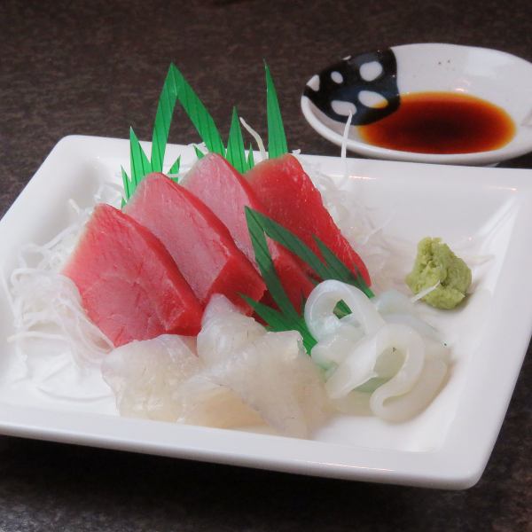 [Excellent freshness★] Sashimi 700 yen (tax included)~